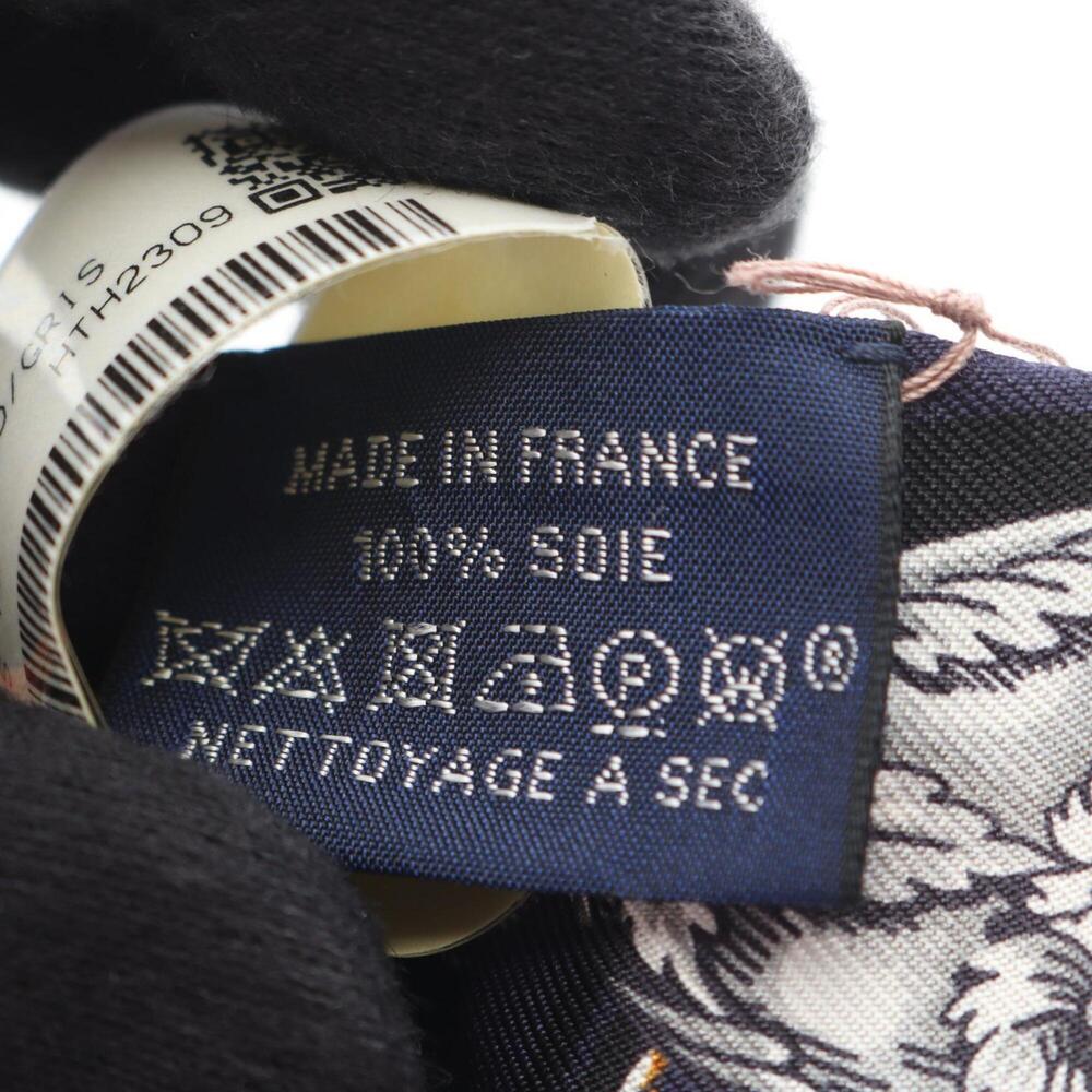 HERMES Authentic Blue Silk Scarf - Picture 5 of 5